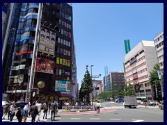 Higashi-Shinjuku 077